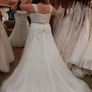 Brand New Plus Size Wedding Dress